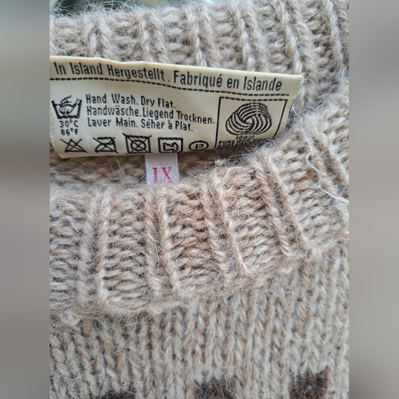 Samband of Iceland Vintage High Crewneck 100% Wool Cozy Sweater Size LX - Picture 4 of 9